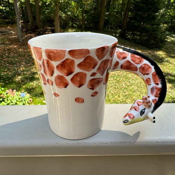 Ceramic Taronga Zoo Brown Spotted Giraffe Handle Mug 10 ozs. - Picture 3 of 11
